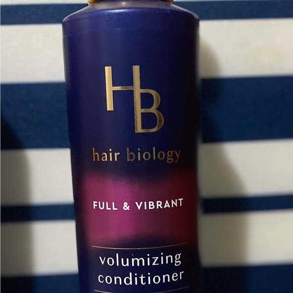 HB Hair Biology thickening treatment - Picture 5 of 5